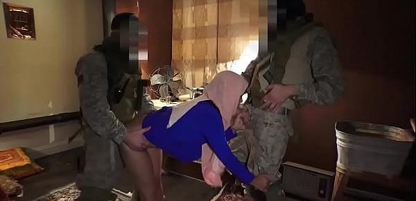  TOUR OF BOOTY - American Soldiers Enjoying The Company Of Sexy Arab Woman